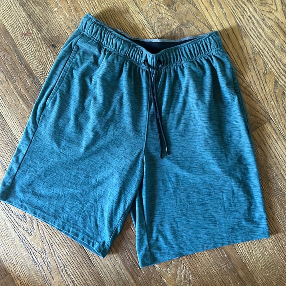 Old Navy active